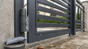 Zincatura e verniciatura del ferro: come proteggere cancelli, ringhiere e recinzioni dalla ruggine